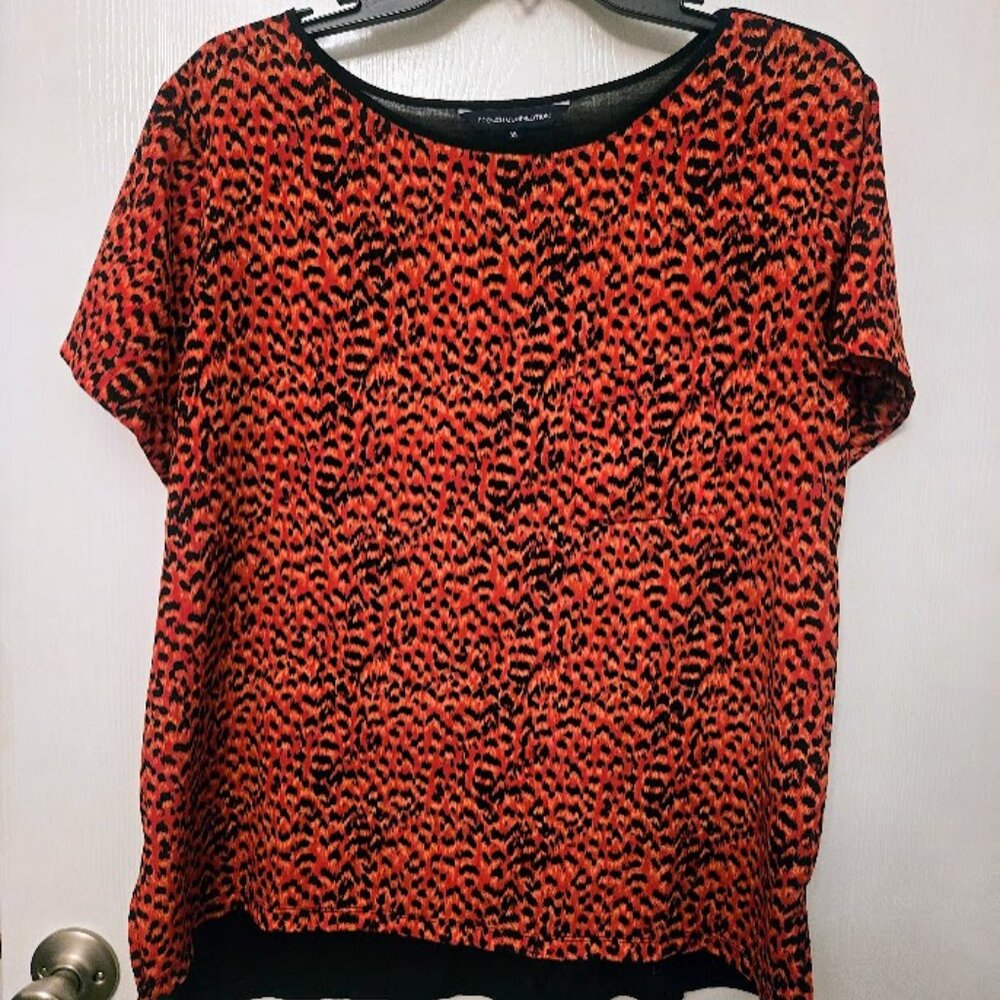 French Connection red and black S/S top Size‎ XL